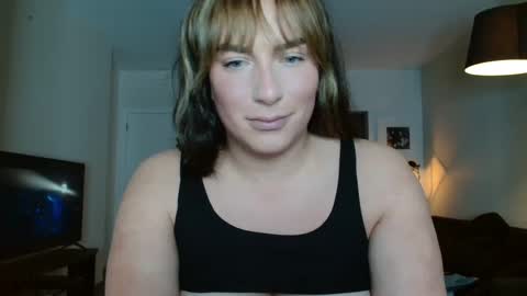 Snapshot of megancox_official chatting on 12/04/24, 08:51 Megan Cox online show from 12/04/24, 08:51