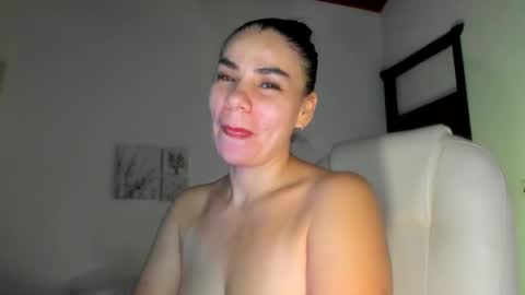 Megan M online show from 02/01/25, 04:03