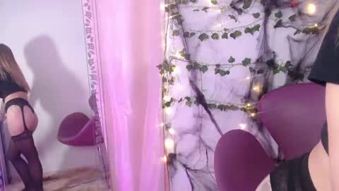 MEGAN online show from 11/06/25, 10:32