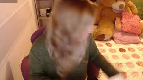 MEGAN online show from 04/23/26, 10:03