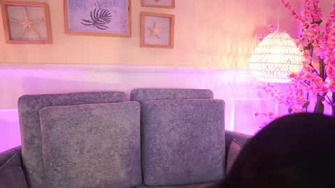 Megan Lowell online show from 02/04/26, 07:31