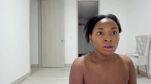 meganmir1 online show from 10/25/25, 10:26