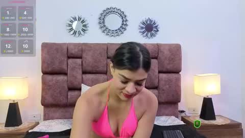 Snapshot of meganmistress_ chatting on 10/13/25, 12:05 MeganM online show from 10/13/25, 12:05