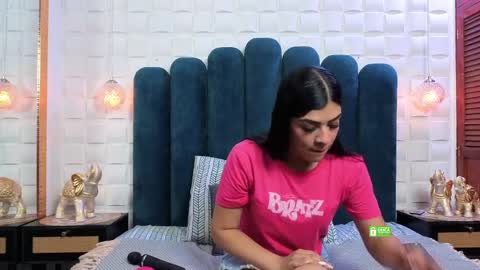 MeganM online show from 03/26/26, 12:00