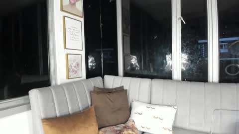 Snapshot of megann__sweet chatting on 02/12/25, 10:24 Mara online show from 02/12/25, 10:24