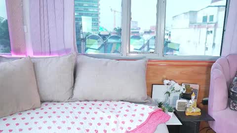 Mara online show from 11/21/25, 01:10