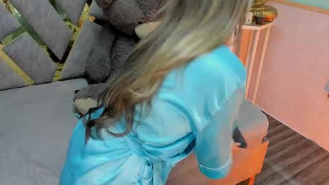 Megan online show from 03/07/25, 02:23