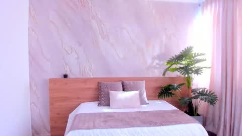 Megan online show from 10/25/25, 01:29