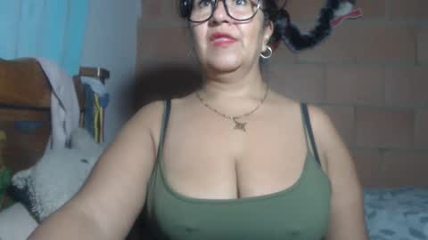 Snapshot of meganny_2023 chatting on 12/21/25, 12:18 Danny online show from 12/21/25, 12:18