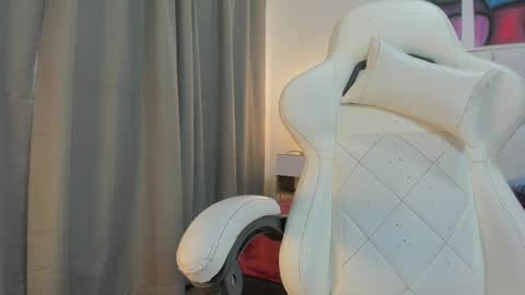 Megan Queen online show from 05/11/26, 12:22