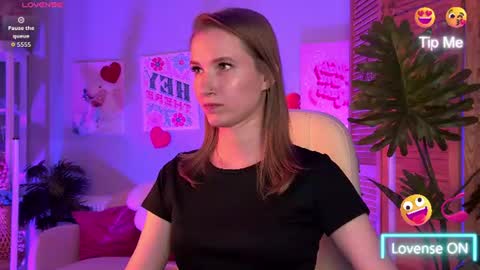 Snapshot of meganrodgers chatting on 07/04/26, 05:52 megan online show from 07/04/26, 05:52