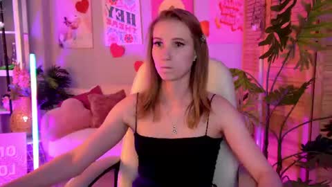 Snapshot of meganrodgers chatting on 07/21/26, 05:48 megan online show from 07/21/26, 05:48