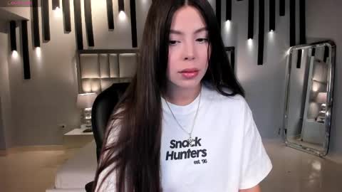 Snapshot of meganscottx chatting on 05/11/26, 11:16 Megan online show from 05/11/26, 11:16