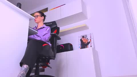 Megan online show from 12/17/24, 09:49