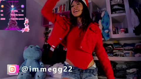 Snapshot of meganthompsonn chatting on 12/10/24, 05:39 Megan online show from 12/10/24, 05:39