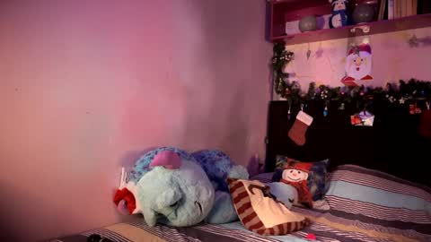 Snapshot of meganthompsonn chatting on 12/20/24, 07:07 Megan online show from 12/20/24, 07:07