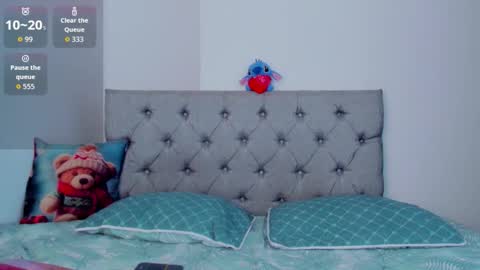 Snapshot of meganysammy chatting on 09/22/25, 01:46 megansammy online show from 09/22/25, 01:46