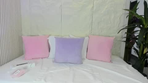 Megara20 online show from 11/08/25, 10:30