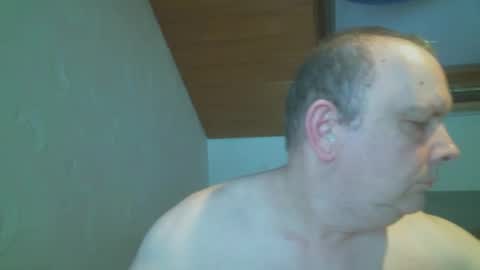 Snapshot of megatel chatting on 09/26/25, 05:17 megatel online show from 09/26/25, 05:17