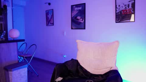 megga_bluee online show from 11/09/25, 11:36