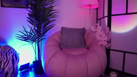 Snapshot of megga_bluee chatting on 07/29/26, 11:36 megga_bluee online show from 07/29/26, 11:36
