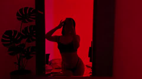 Snapshot of meggan_foxxy chatting on 05/08/26, 06:46 meggan_foxxy online show from 05/08/26, 06:46