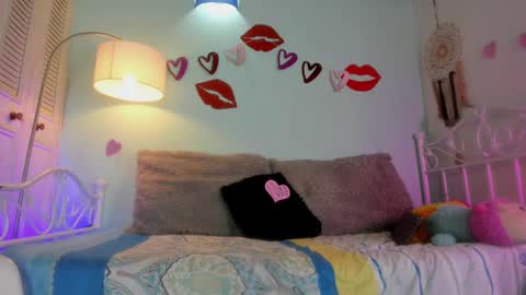 Snapshot of meggan_jade chatting on 02/13/25, 10:54 Meggan online show from 02/13/25, 10:54