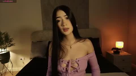 MEGGAN LUXX online show from 06/19/26, 11:03