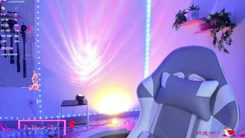   online show from 11/11/25, 02:11