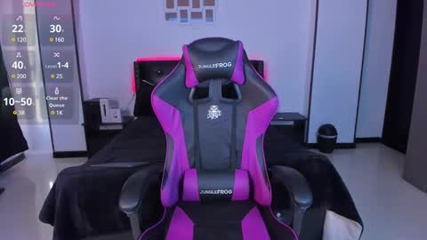 meghan_as online show from 02/14/25, 12:03