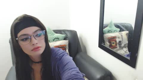 Snapshot of meghan_cherrys chatting on 02/12/25, 06:51 meghan online show from 02/12/25, 06:51