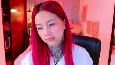 Meghan online show from 11/11/25, 03:06