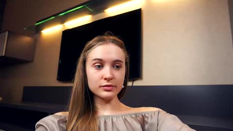 Snapshot of meghanantell chatting on 03/06/25, 01:14 Alberta   First stream 02252025 1230 UTC online show from 03/06/25, 01:14