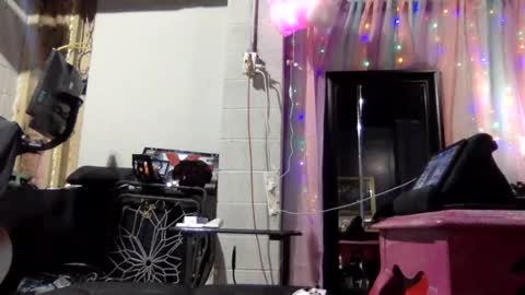 meghan online show from 12/29/24, 02:49