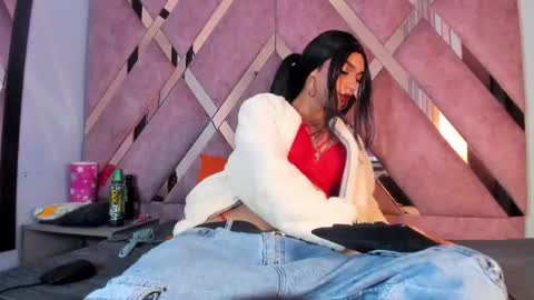 Snapshot of meghanqueen__ chatting on 02/11/26, 04:50 meghanqueen__ online show from 02/11/26, 04:50