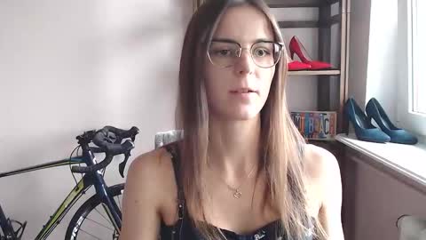 Snapshot of megi_erotic chatting on 05/05/26, 01:41 Megi online show from 05/05/26, 01:41