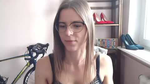 Snapshot of megi_erotic chatting on 06/14/26, 06:37 Megi online show from 06/14/26, 06:37