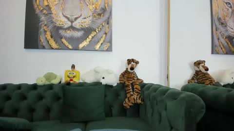 Snapshot of megpalmer chatting on 09/18/25, 07:16 megpalmer online show from 09/18/25, 07:16