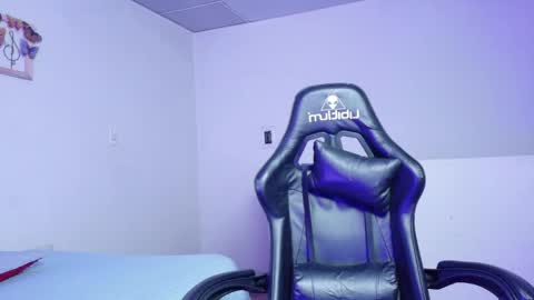 Mei online show from 04/01/26, 01:17