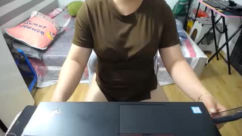 Snapshot of meimei_888 chatting on 05/27/26, 02:52 meimei_888 online show from 05/27/26, 02:52