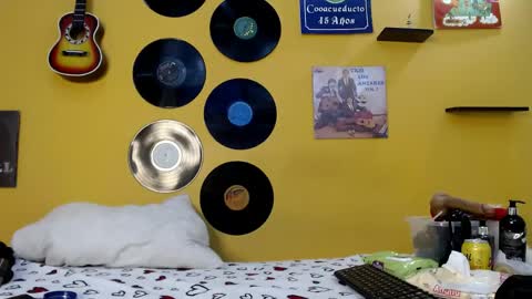 MEIS online show from 04/24/26, 02:25