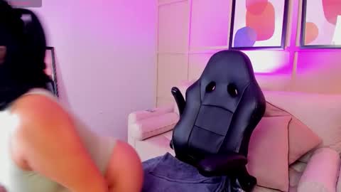 Melvis online show from 11/24/25, 12:38