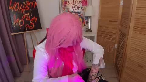 Snapshot of mekurisu chatting on 11/18/25, 01:11 mekurisu online show from 11/18/25, 01:11