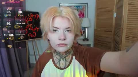 Snapshot of mekurisu chatting on 11/24/25, 01:16 mekurisu online show from 11/24/25, 01:16