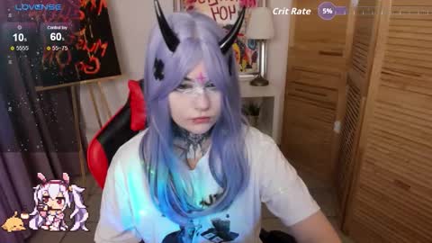 Snapshot of mekurisu chatting on 11/26/25, 01:28 mekurisu online show from 11/26/25, 01:28