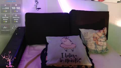 mel raise online show from 03/11/25, 03:45