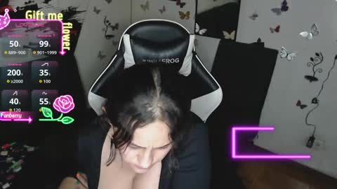 mel raise online show from 09/30/25, 11:21