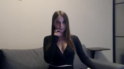 meladams online show from 09/20/25, 08:21