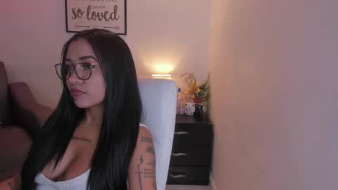 melan_owen online show from 11/01/25, 11:01