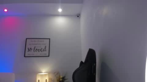 melan_owen online show from 03/18/26, 11:02